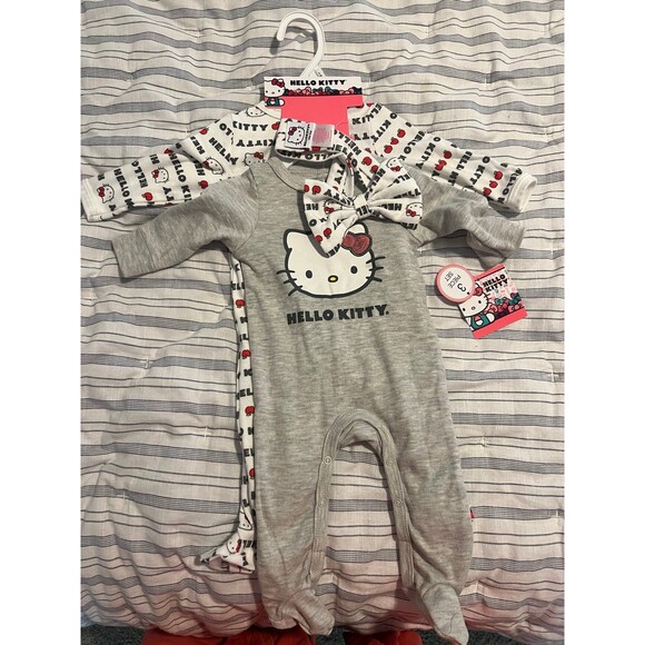 Hello Kitty Baby Onesie 3-Piece Set NWT! 3 Months - Picture 1 of 6